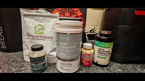 PURE HYDROLYSED BOVINE COLLAGEN POWDER FEEL GREAT💪LOOK GREAT 👀 BE GREAT 😎FEEL YOUNG LOOK YOUNG 🎈