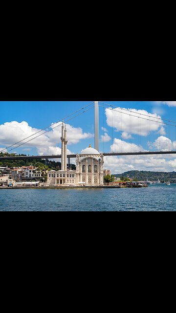 Istanbul – Minarets, Bosphorus & Timeless Bridges | Life Travel