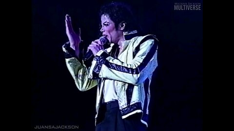 Michael Jackson - Thriller LIVE MIX (The Multiverse Tour) 4K