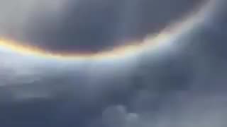 Rainbow halo