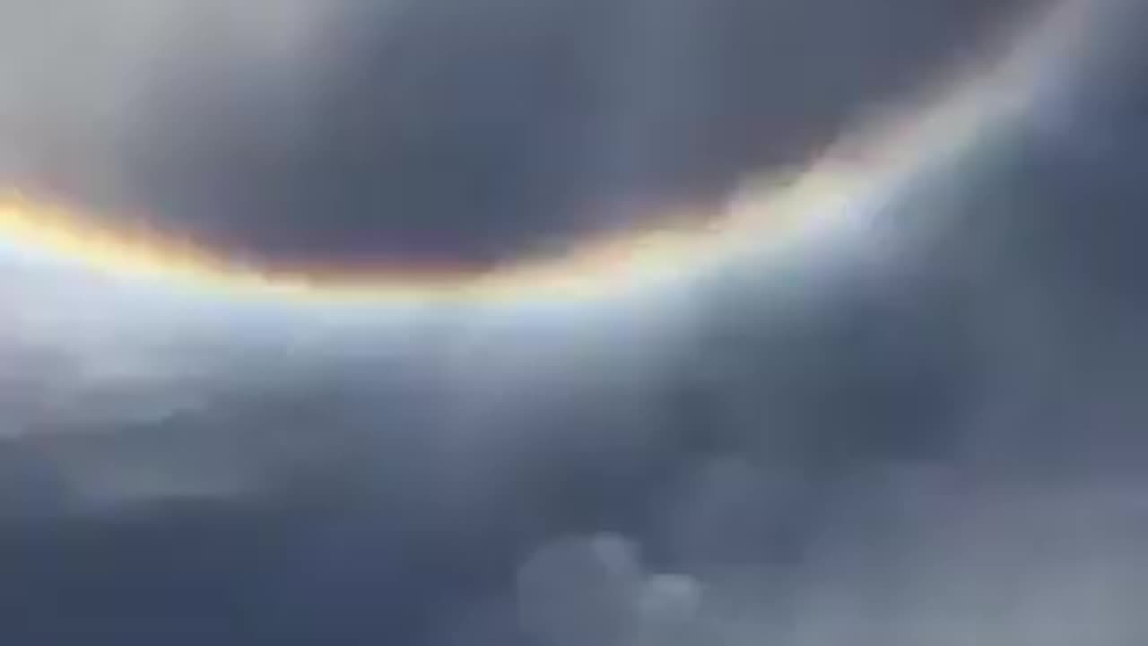Rainbow halo