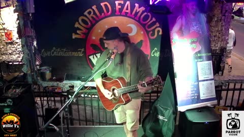 LIVE Music Everyday!