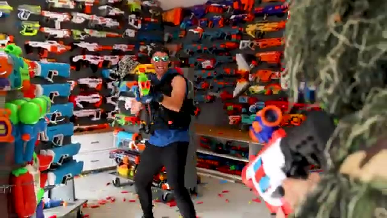 NERF WAR | 9 MILLION SUBSCRIBERS BATTLE