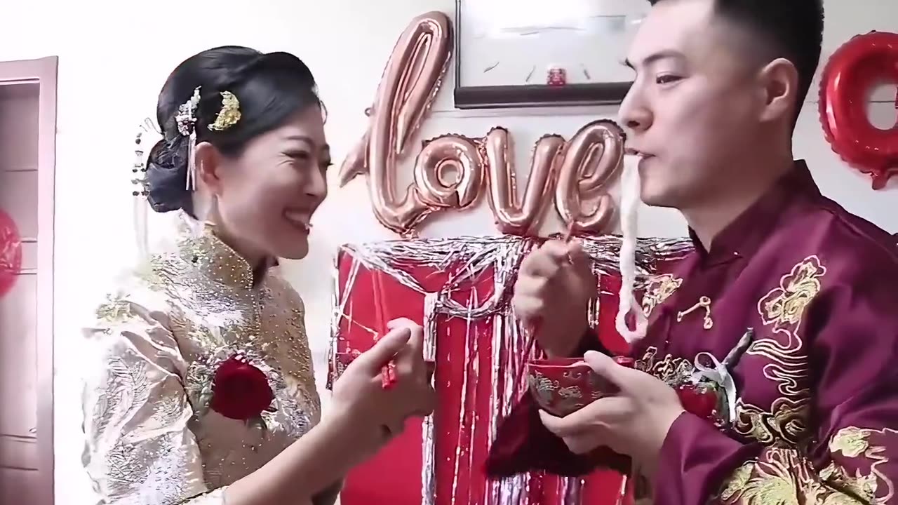 婚礼现场的爆笑瞬间！ #接亲趣事 #这结个婚不容易呀 #婚礼现场 #识货种草官 #社死现场