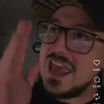 This post is a man acknowledging the threat of Islam and it has half a million Likes.