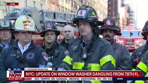 Window washers dangle from 78th floor of Manhattan high rise