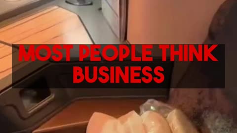 Mighty Travels Premium Tutorials: Fly Business Class & Stay 5-Star for Less. Start Free!