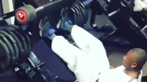 Conquering the 350KG Leg Press A Journey to Strength and Endurance