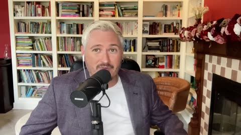 American Tourism Is Absolutely COLLAPSING Due To Trump _ The Kyle Kulinski Show