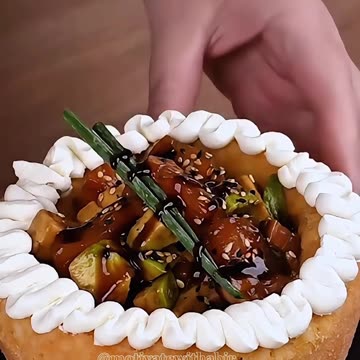 ✨ Crispy Salmon Avocado Rice Bowl.