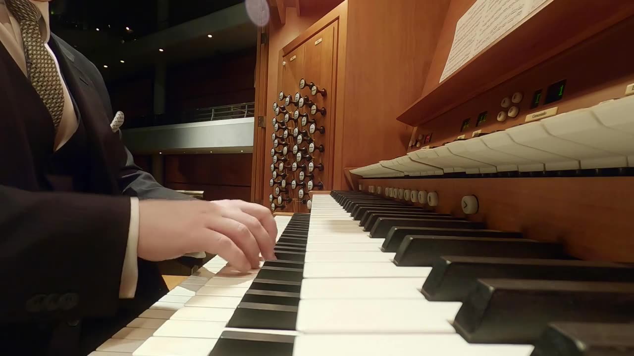 J.S. BACH - TOCCATA IN F MAJOR BWV 540 - JONATHAN SCOTT - ORGAN (2021) (Composed 1714 to 1731)