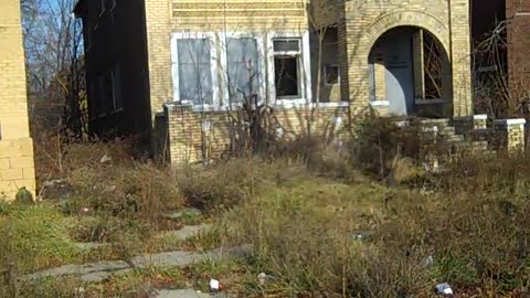 Some poor Person bought 7 properties on Ebay the shea show