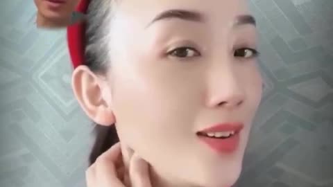 2-Minute Ear Massage for a Sharper Mind and Glowing Skin!👂✨