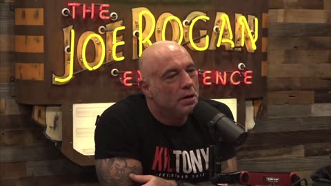 Joe Rogan Says If Gavin Newsom Came on the Podcast He ‘Would Cook Himself’