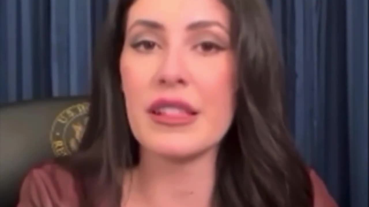 Rep. @annapaulina Dropped a Bombshell: