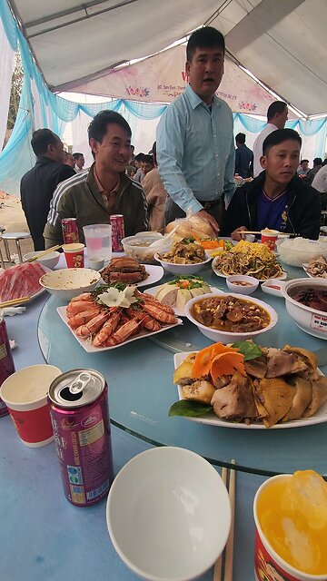 Wedding in the village of Duong cookie