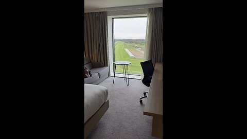racing today in doncaster what a lovely place