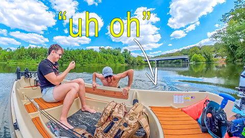 Can We Survive The Worst Lake In Missouri? (broke my jon boat)