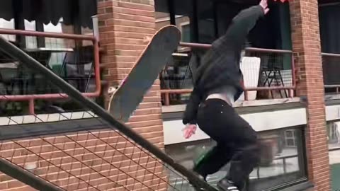 😬🛹 Daredevil! | SkateNation