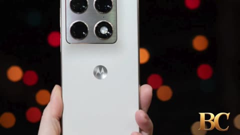 Motorola just announced a foldable phone to rival Samsung and Google