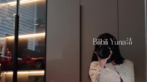 Daily Beauty EP 618 | Dainty Black Tights Fiery Model Pose