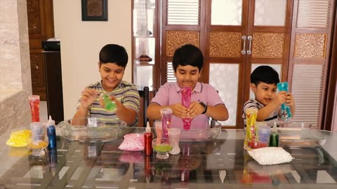 Kids playing with slimes | Fun games