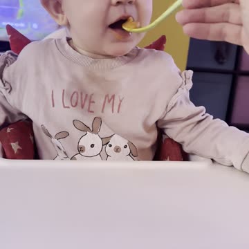 Foodie time with Baby Kayla 😋🍴