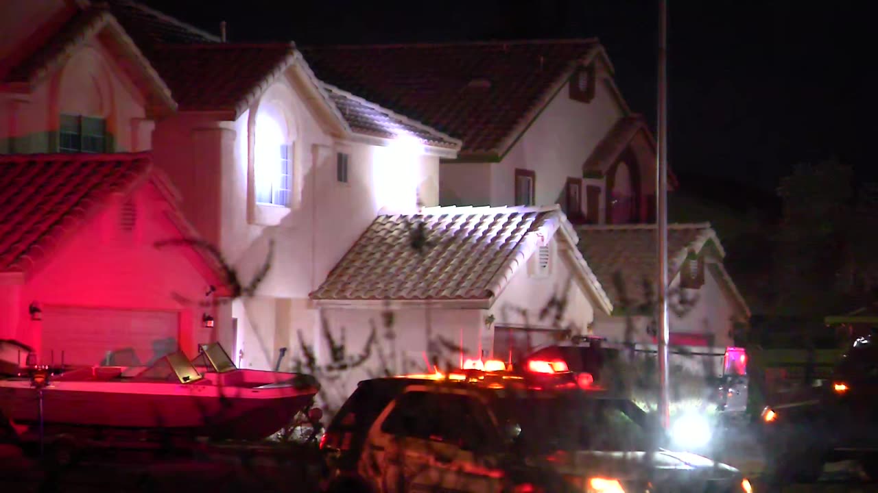 Las Vegas police respond to barricade in northwest valley