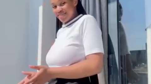 🇿🇦 Beauty got moves.