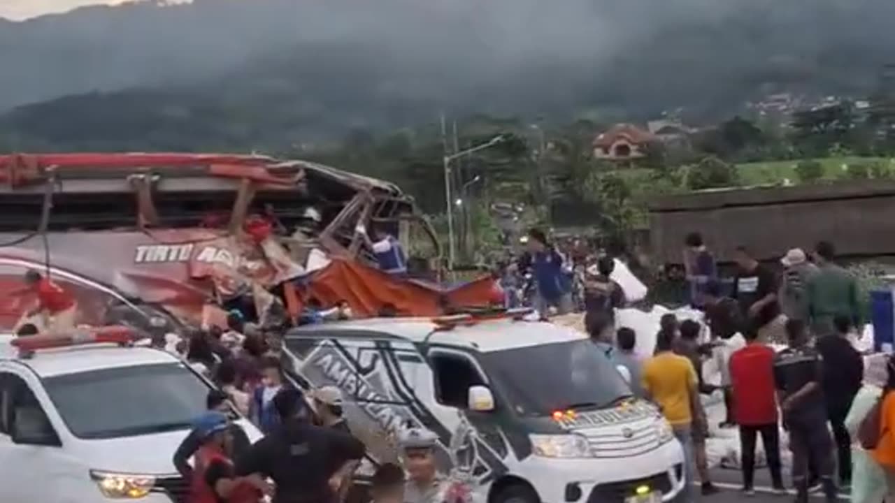 There was a series of collisions on the toll road