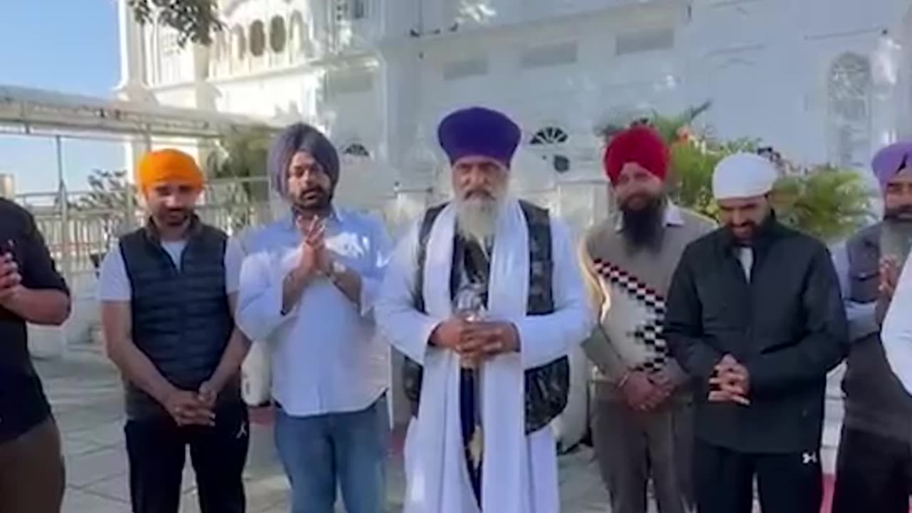 ਨੌਜਵਾਨ ਸਿੰਘ ਤਖਤ ਸ਼੍ਰੀ ਕੇਸਗੜ੍ਹ ਸਾਹਿਬ ਜੀ ਤੋਂ ਅਰਦਾਸ ਬੇਨਤੀ ਕਰਕੇ ਸੱਚਖੰਡ ਸ਼੍ਰੀ ਹਜੂਰ ਸਾਹਿਬ ਜੀ ਨੂੰ ਰਵਾਨਾ