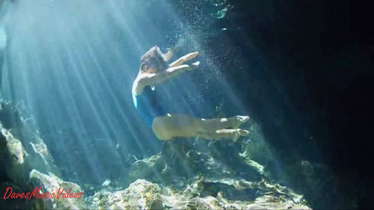 Emeli Sandé. Breathing Underwater