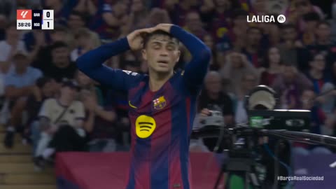 Robert Lewandowski header seals comeback win! | Barcelona 2-1 Real Sociedad | LaLiga Highlights 