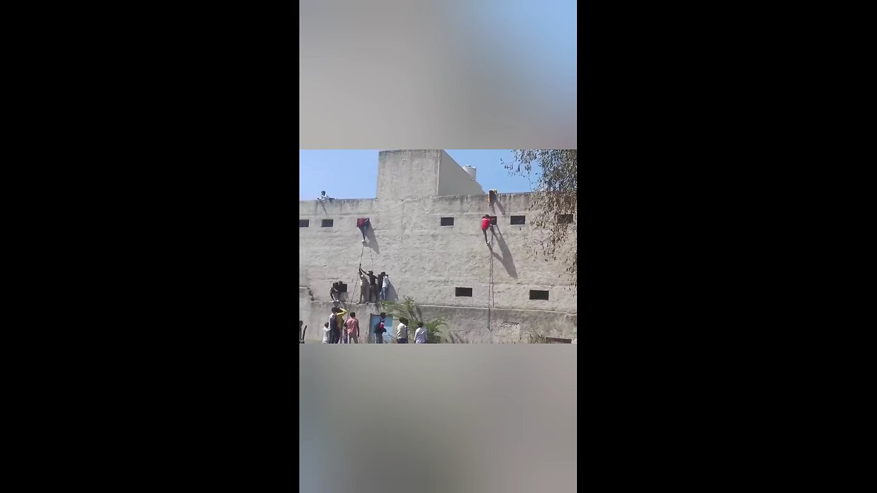 people cheating at exam in pakistan