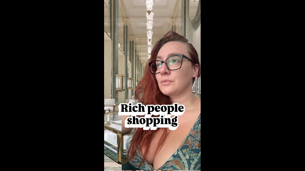 I don’t understand the rich. @dropouttv please call me back! #stupidrichpeoplefashion m