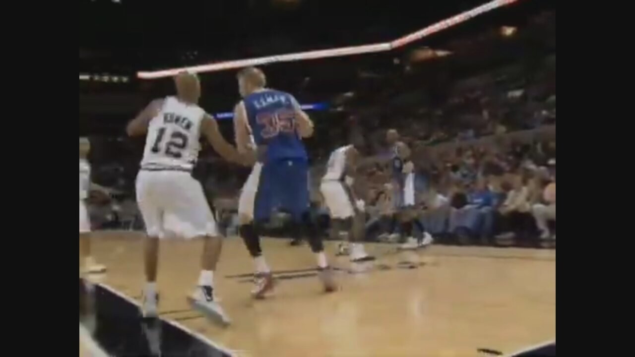 Chris Kaman 20 Points 6 Blk @ Spurs, 2007-08.