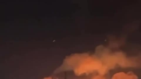 🔥 UAVs struck "Bashneft" oil refinery in Ufa at night.