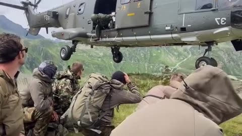 HH 60 Helicopter Reconoiz