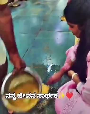 INDIAN STREET FOOD.mp4