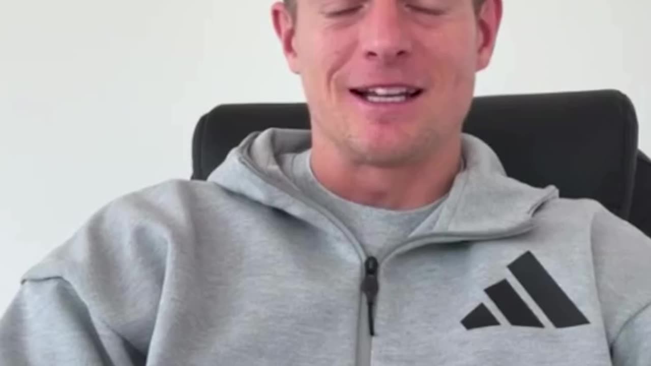 𝐇𝐄𝐑𝐄 𝐖𝐄 𝐆𝐎! Kroos-Brüder endlich zusammen auf dem Feld 🤩👑