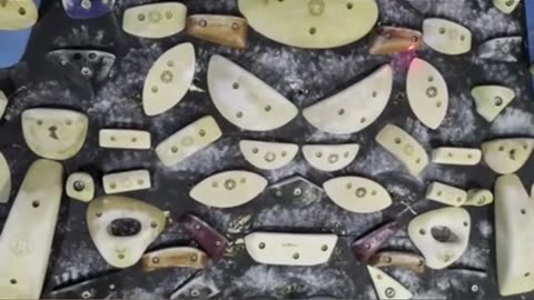 My Full Climbing Route Breakdown: New Wood Holds & Small Footholds