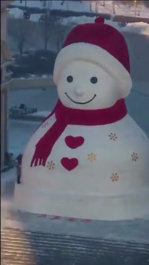 China builds a 20m high snowman That’s going to leave quite a puddle