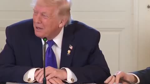 Iran protests, US protests, Donald Trump's new pin, Lectern guy, Bob Weir passes, Bruno Mars tour