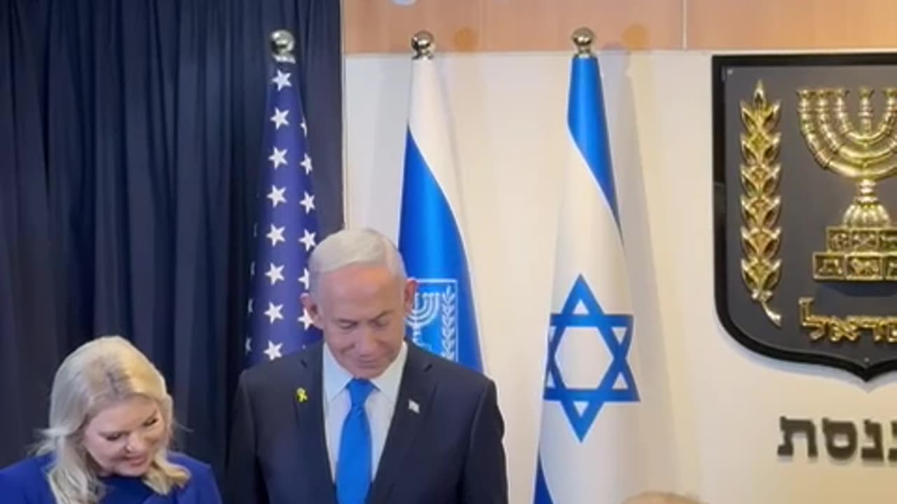 "Dawn of a New Day" • Trump signed the Knesset guestbook