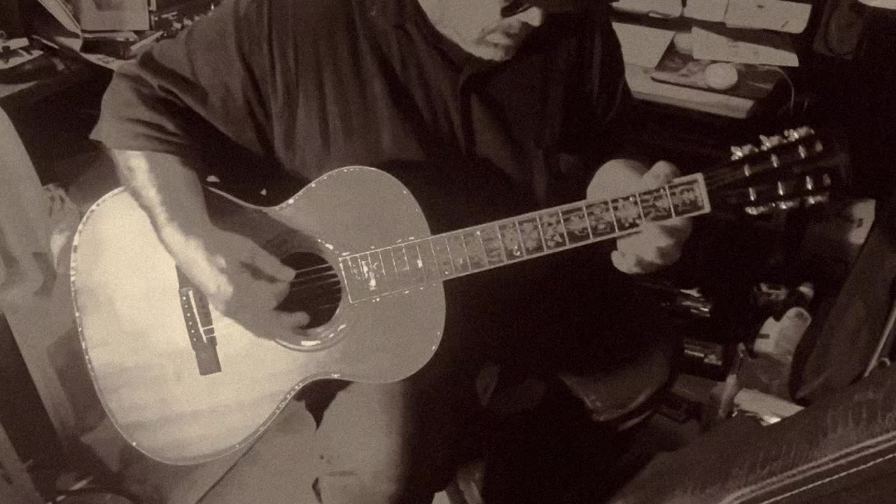 Riffing On A Sunday Afternoon.....(in the summertime)