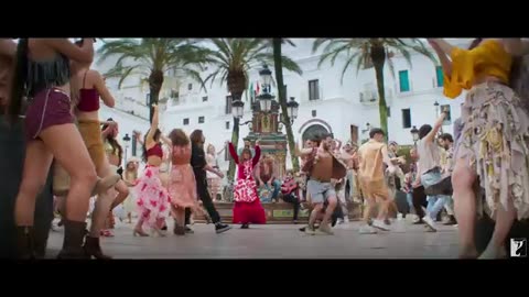 Jhoome-Jo-Pathaan-Song-Shah-Rukh-Khan-Deepika