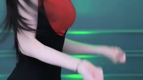 Sultry Gaze! | Korean Black Denim Cutoffs Fiery Ive Dance - Daily Beauty EP 363