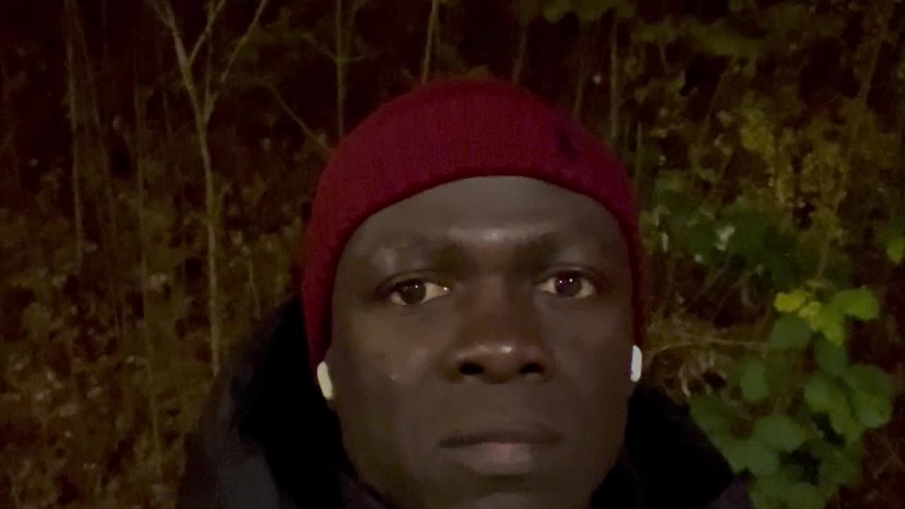 I don't know who needs to hear this, but be careful who you trust because fakery is trendy these days.