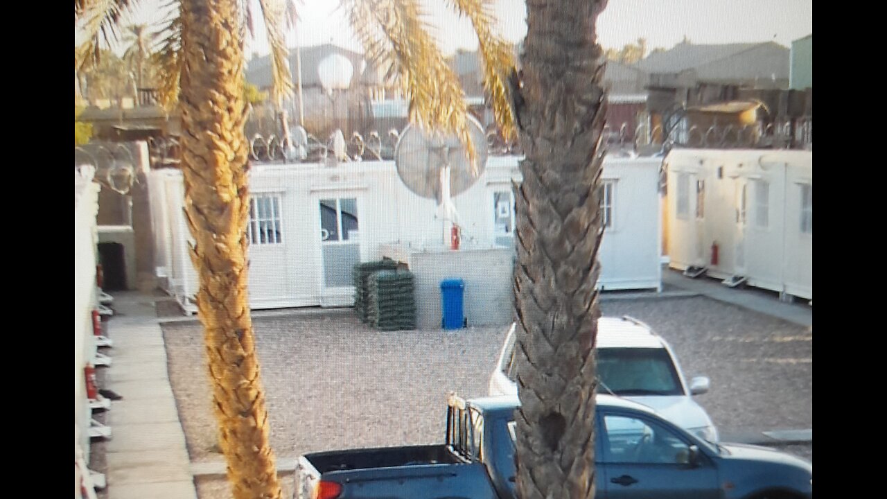 Al Hartha gets swarmed by 2000 very angry locals. May 2006