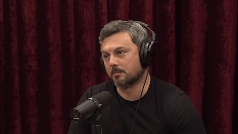 Joe Rogan Experience #2416 - Dan Farah – Podcast Recap